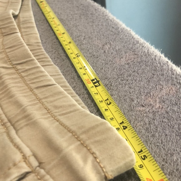 TIME & TRU KHAKI ELASTIC WAIST 4’ SHORTS WITH POCKETS SIZE JR S(4-6) - Picture 5 of 5